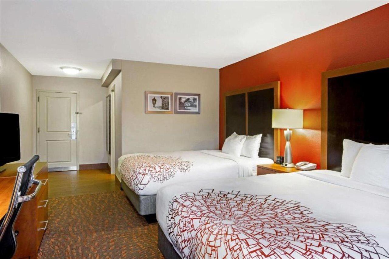 La Quinta By Wyndham Williamsburg Historic Area Hotel Екстериор снимка